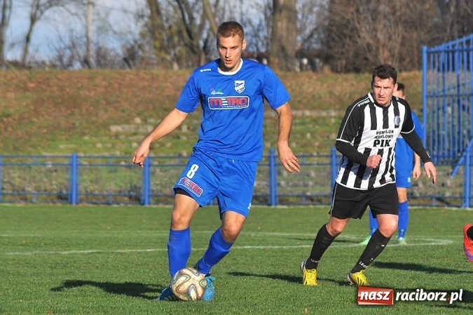 Zdjęcie w galerii na portalu naszraciborz.pl: Niespodzianka przy Srebrnej. Unia przegrała z Fortecą Świerklany wiadomości z regionu