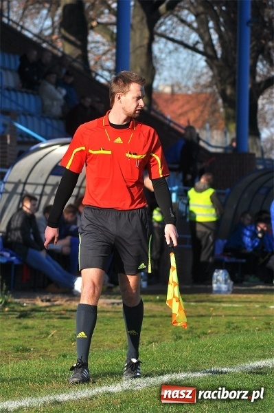 Zdjęcie w galerii na portalu naszraciborz.pl: Niespodzianka przy Srebrnej. Unia przegrała z Fortecą Świerklany wiadomości z regionu