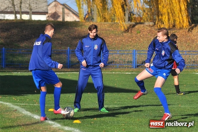 Zdjęcie w galerii na portalu naszraciborz.pl: Niespodzianka przy Srebrnej. Unia przegrała z Fortecą Świerklany wiadomości z regionu