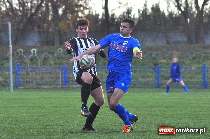 Zdjęcie w galerii na portalu naszraciborz.pl: Niespodzianka przy Srebrnej. Unia przegrała z Fortecą Świerklany wiadomości z regionu