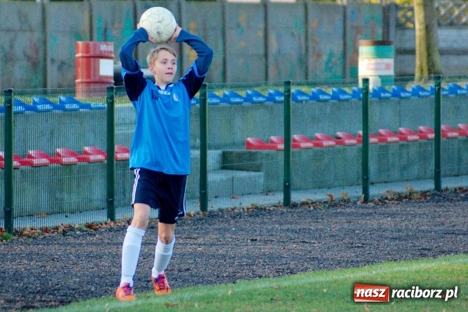 Zdjęcie w galerii na portalu naszraciborz.pl: Piłkarskie szachy w Tworkowie na remis wiadomości z regionu