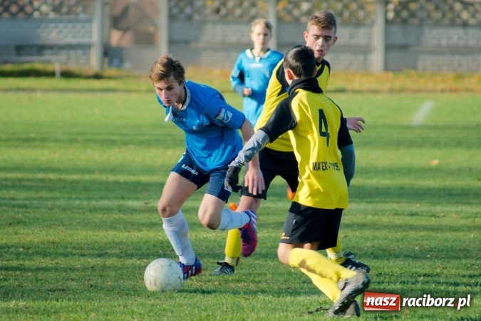 Zdjęcie w galerii na portalu naszraciborz.pl: Piłkarskie szachy w Tworkowie na remis wiadomości z regionu