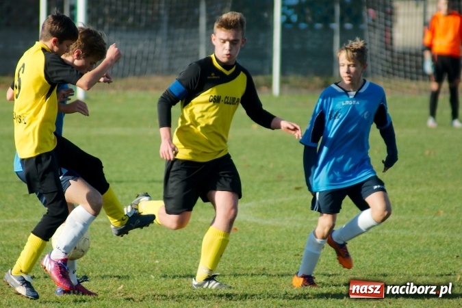 Zdjęcie w galerii na portalu naszraciborz.pl: Piłkarskie szachy w Tworkowie na remis wiadomości z regionu