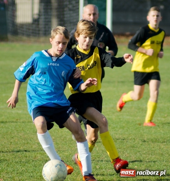 Zdjęcie w galerii na portalu naszraciborz.pl: Piłkarskie szachy w Tworkowie na remis wiadomości z regionu