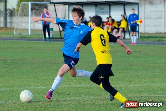 Zdjęcie w galerii na portalu naszraciborz.pl: Piłkarskie szachy w Tworkowie na remis wiadomości z regionu