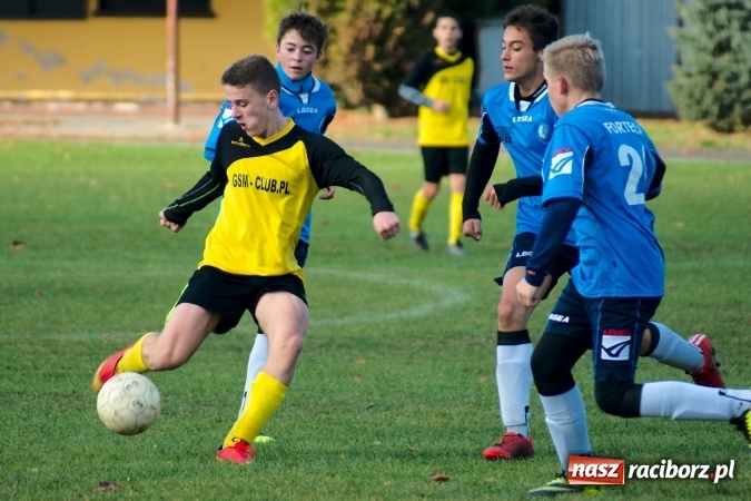 Zdjęcie w galerii na portalu naszraciborz.pl: Piłkarskie szachy w Tworkowie na remis wiadomości z regionu
