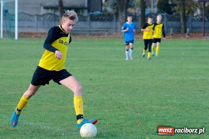 Zdjęcie w galerii na portalu naszraciborz.pl: Piłkarskie szachy w Tworkowie na remis wiadomości z regionu