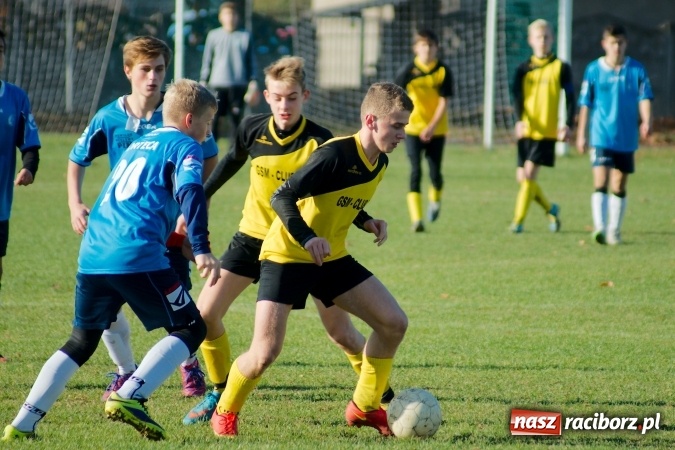 Zdjęcie w galerii na portalu naszraciborz.pl: Piłkarskie szachy w Tworkowie na remis wiadomości z regionu