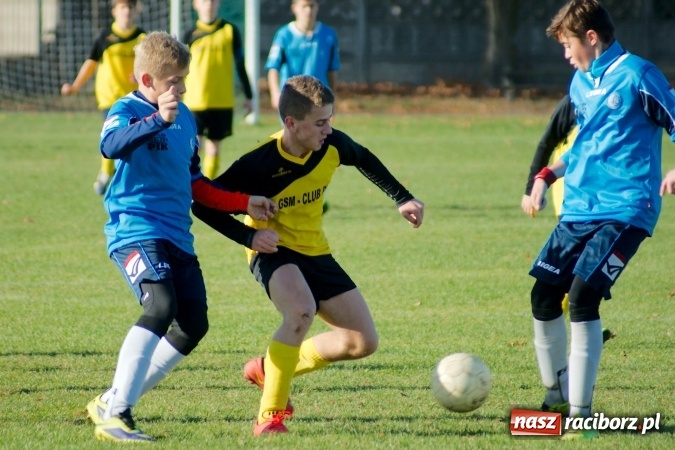 Zdjęcie w galerii na portalu naszraciborz.pl: Piłkarskie szachy w Tworkowie na remis wiadomości z regionu