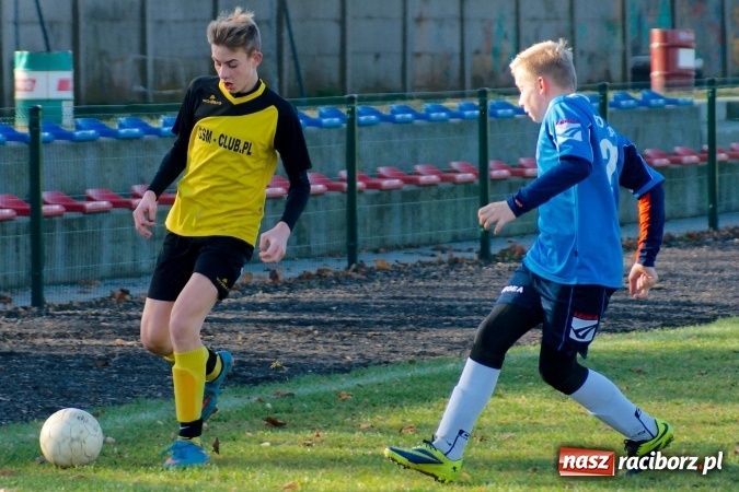 Zdjęcie w galerii na portalu naszraciborz.pl: Piłkarskie szachy w Tworkowie na remis wiadomości z regionu