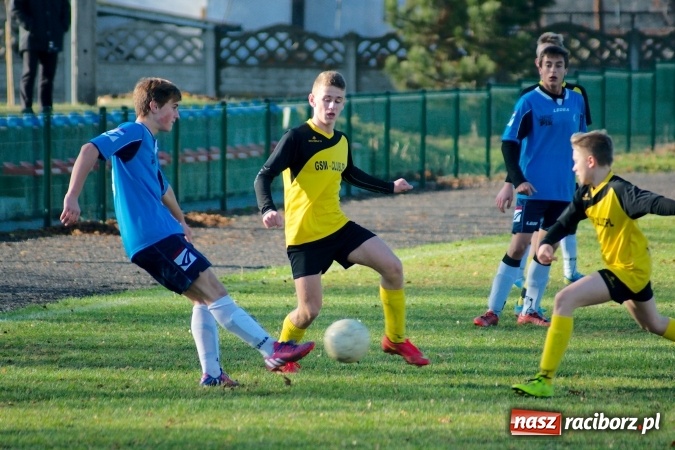 Zdjęcie w galerii na portalu naszraciborz.pl: Piłkarskie szachy w Tworkowie na remis wiadomości z regionu