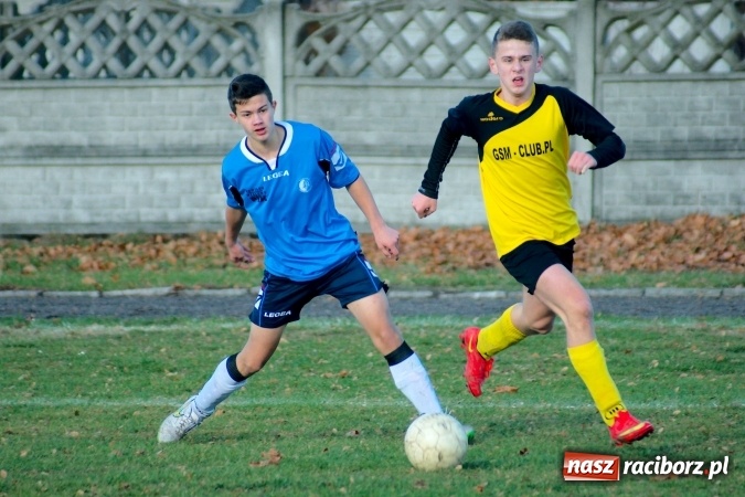 Zdjęcie w galerii na portalu naszraciborz.pl: Piłkarskie szachy w Tworkowie na remis wiadomości z regionu