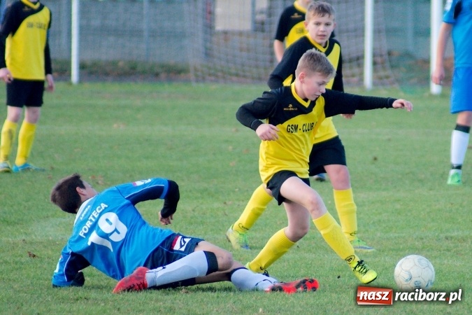 Zdjęcie w galerii na portalu naszraciborz.pl: Piłkarskie szachy w Tworkowie na remis wiadomości z regionu