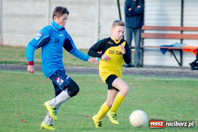 Zdjęcie w galerii na portalu naszraciborz.pl: Piłkarskie szachy w Tworkowie na remis wiadomości z regionu
