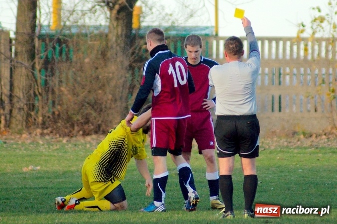 Zdjęcie w galerii na portalu naszraciborz.pl: Zwycięstwo rodziło się w bólach. Pomeczowe pretensje trenera Ocic wiadomości z regionu