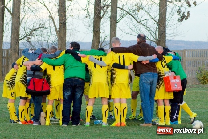 Zdjęcie w galerii na portalu naszraciborz.pl: Zwycięstwo rodziło się w bólach. Pomeczowe pretensje trenera Ocic wiadomości z regionu