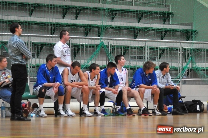 Zdjęcie w galerii na portalu naszraciborz.pl: Pierwsza wygrana Ofensywy w sezonie wiadomości z regionu