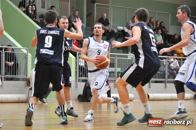 Zdjęcie w galerii na portalu naszraciborz.pl: Pierwsza wygrana Ofensywy w sezonie wiadomości z regionu