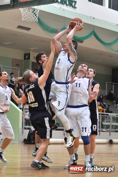 Zdjęcie w galerii na portalu naszraciborz.pl: Pierwsza wygrana Ofensywy w sezonie wiadomości z regionu