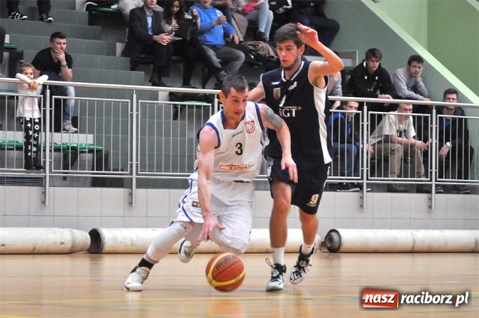 Zdjęcie w galerii na portalu naszraciborz.pl: Pierwsza wygrana Ofensywy w sezonie wiadomości z regionu