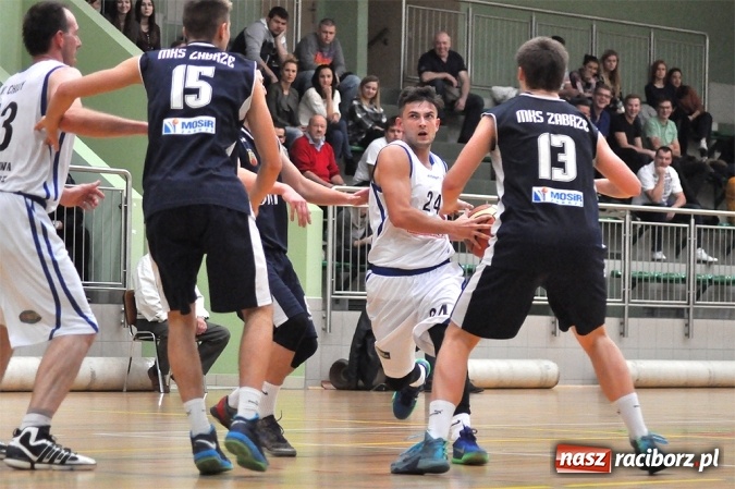 Zdjęcie w galerii na portalu naszraciborz.pl: Pierwsza wygrana Ofensywy w sezonie wiadomości z regionu