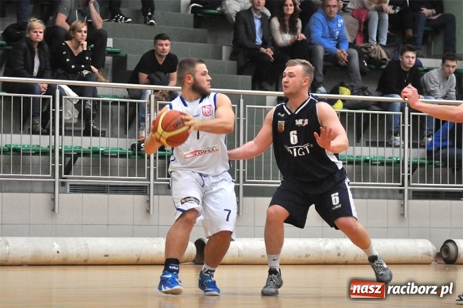 Zdjęcie w galerii na portalu naszraciborz.pl: Pierwsza wygrana Ofensywy w sezonie wiadomości z regionu