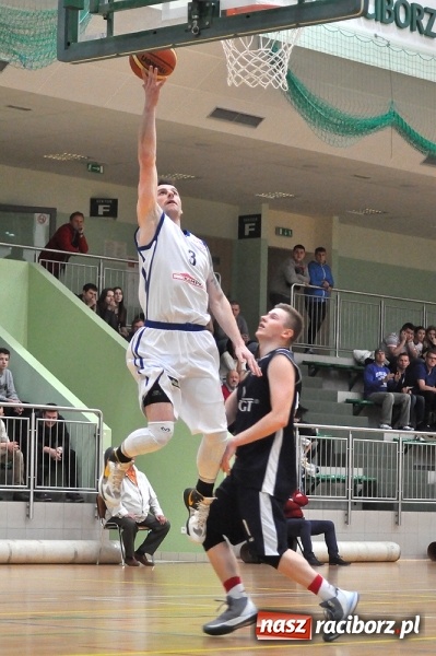 Zdjęcie w galerii na portalu naszraciborz.pl: Pierwsza wygrana Ofensywy w sezonie wiadomości z regionu