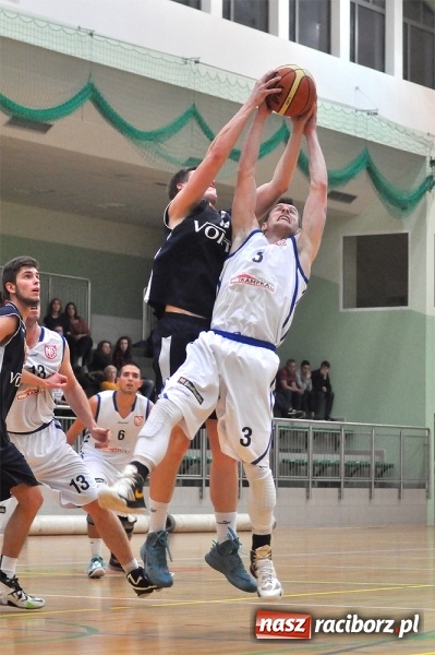 Zdjęcie w galerii na portalu naszraciborz.pl: Pierwsza wygrana Ofensywy w sezonie wiadomości z regionu