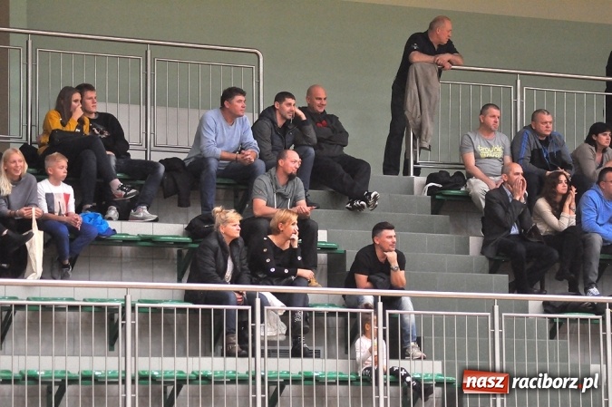 Zdjęcie w galerii na portalu naszraciborz.pl: Pierwsza wygrana Ofensywy w sezonie wiadomości z regionu