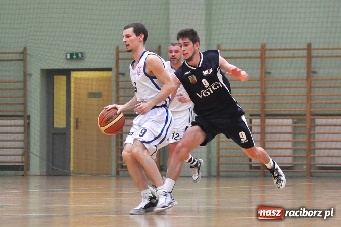 Zdjęcie w galerii na portalu naszraciborz.pl: Pierwsza wygrana Ofensywy w sezonie wiadomości z regionu