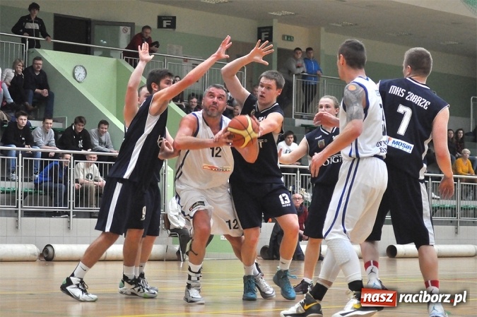 Zdjęcie w galerii na portalu naszraciborz.pl: Pierwsza wygrana Ofensywy w sezonie wiadomości z regionu