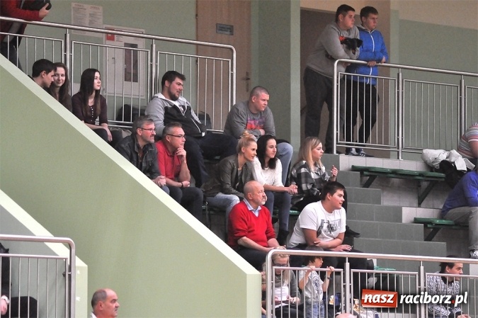 Zdjęcie w galerii na portalu naszraciborz.pl: Pierwsza wygrana Ofensywy w sezonie wiadomości z regionu