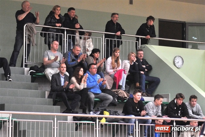 Zdjęcie w galerii na portalu naszraciborz.pl: Pierwsza wygrana Ofensywy w sezonie wiadomości z regionu