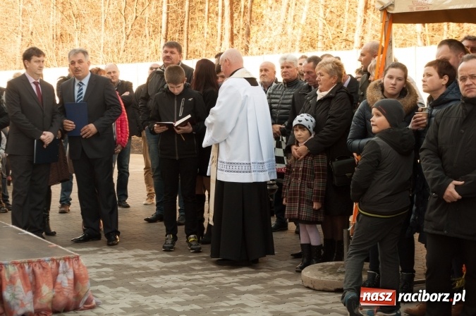 Zdjęcie w galerii na portalu naszraciborz.pl: Nowa obora na urodziny - w Budziskach otwarto najnowocześniejszą oborę na Śląsku wiadomości z regionu