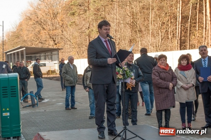 Zdjęcie w galerii na portalu naszraciborz.pl: Nowa obora na urodziny - w Budziskach otwarto najnowocześniejszą oborę na Śląsku wiadomości z regionu