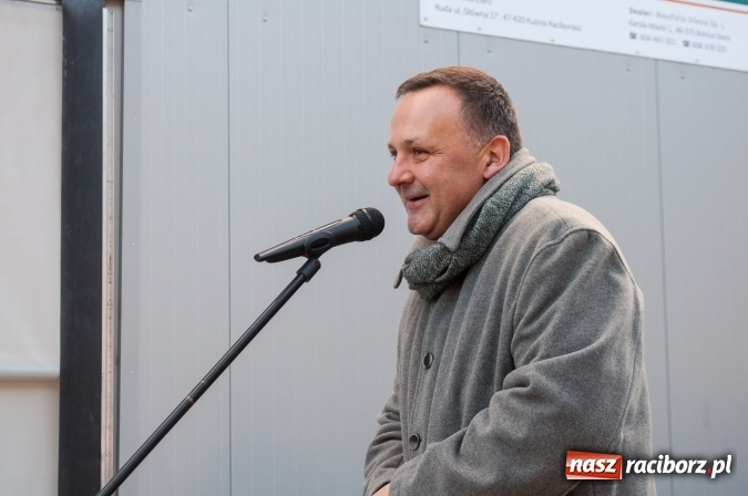 Zdjęcie w galerii na portalu naszraciborz.pl: Nowa obora na urodziny - w Budziskach otwarto najnowocześniejszą oborę na Śląsku wiadomości z regionu