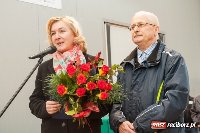 Zdjęcie w galerii na portalu naszraciborz.pl: Nowa obora na urodziny - w Budziskach otwarto najnowocześniejszą oborę na Śląsku wiadomości z regionu