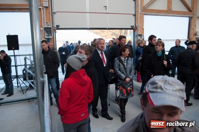 Zdjęcie w galerii na portalu naszraciborz.pl: Nowa obora na urodziny - w Budziskach otwarto najnowocześniejszą oborę na Śląsku wiadomości z regionu