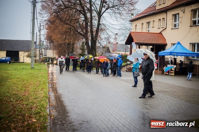 Zdjęcie w galerii na portalu naszraciborz.pl: Święty z wyobraźnią miłosierdzia w Samborowicach wiadomości z regionu
