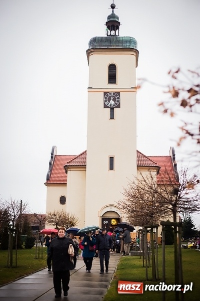 Zdjęcie w galerii na portalu naszraciborz.pl: Święty z wyobraźnią miłosierdzia w Samborowicach wiadomości z regionu