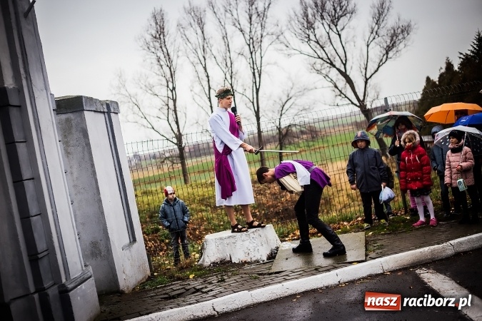 Zdjęcie w galerii na portalu naszraciborz.pl: Święty z wyobraźnią miłosierdzia w Samborowicach wiadomości z regionu