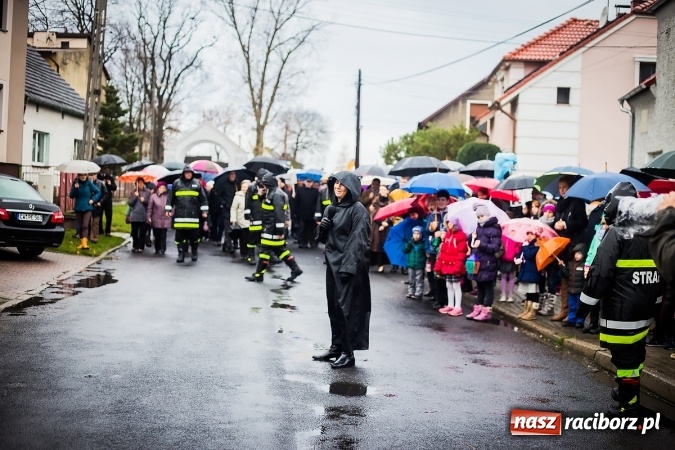 Zdjęcie w galerii na portalu naszraciborz.pl: Święty z wyobraźnią miłosierdzia w Samborowicach wiadomości z regionu