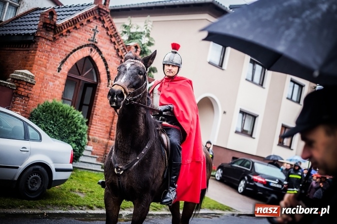 Zdjęcie w galerii na portalu naszraciborz.pl: Święty z wyobraźnią miłosierdzia w Samborowicach wiadomości z regionu