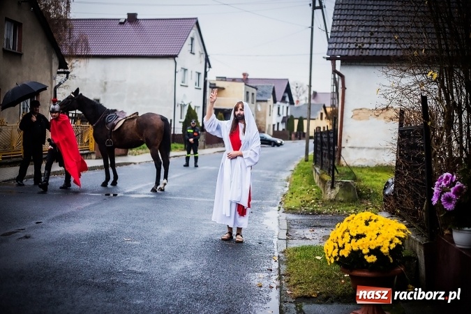 Zdjęcie w galerii na portalu naszraciborz.pl: Święty z wyobraźnią miłosierdzia w Samborowicach wiadomości z regionu