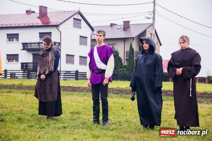 Zdjęcie w galerii na portalu naszraciborz.pl: Święty z wyobraźnią miłosierdzia w Samborowicach wiadomości z regionu