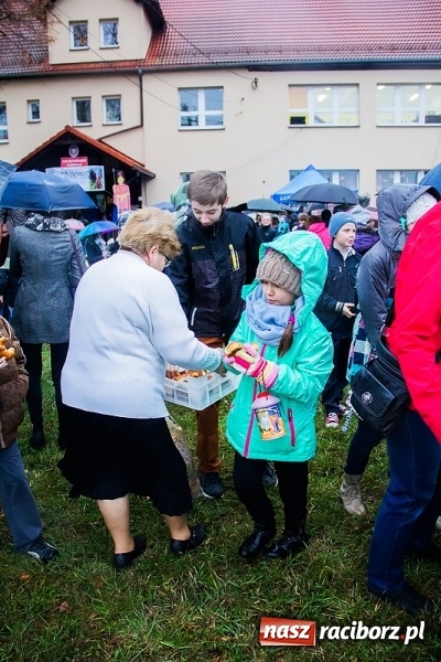 Zdjęcie w galerii na portalu naszraciborz.pl: Święty z wyobraźnią miłosierdzia w Samborowicach wiadomości z regionu