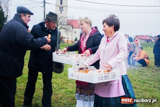 Zdjęcie w galerii na portalu naszraciborz.pl: Święty z wyobraźnią miłosierdzia w Samborowicach wiadomości z regionu