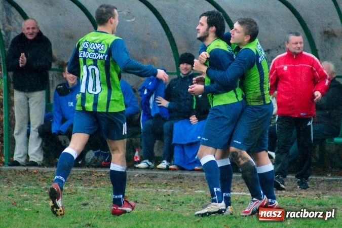 Zdjęcie w galerii na portalu naszraciborz.pl: B klasa: Bezbarwny pojedynek na remis wiadomości z regionu