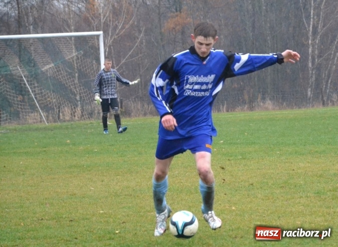 Zdjęcie w galerii na portalu naszraciborz.pl: Ulewne derby na remis, totalna porażka kibiców!  wiadomości z regionu