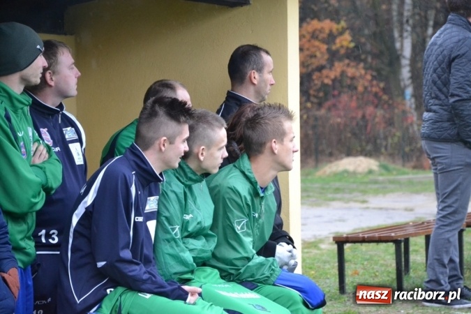 Zdjęcie w galerii na portalu naszraciborz.pl: Ulewne derby na remis, totalna porażka kibiców!  wiadomości z regionu